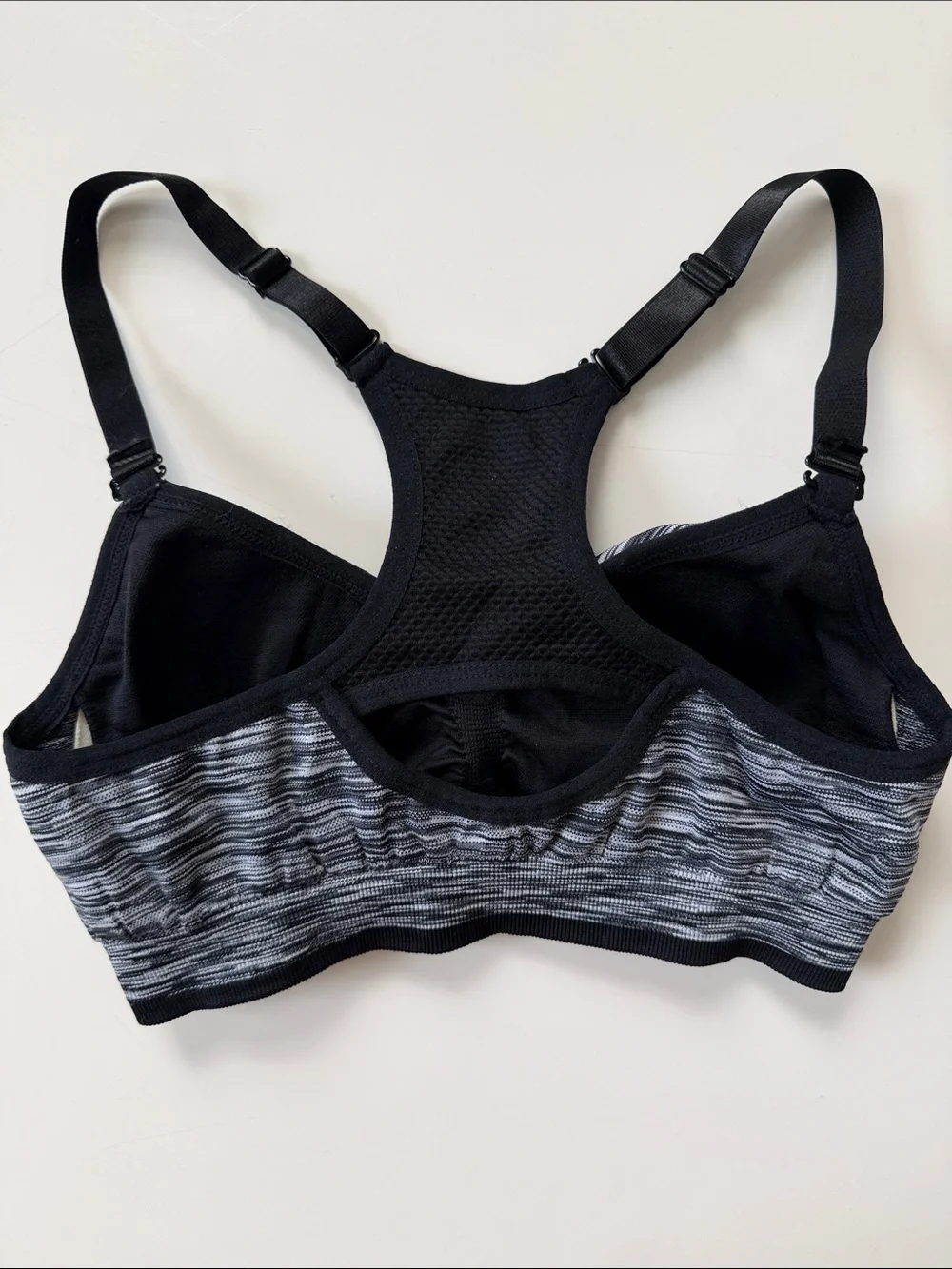 Black & Gray  Seamless Racerback Sports Bra